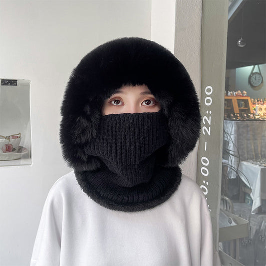 Căciulă tricotată călduroasă cu mască