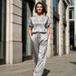 Set femei din satin bluză mâneci scurte și pantaloni, model elegant de zi