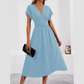 👗✨ Elegant V-ringad midjeformad klänning