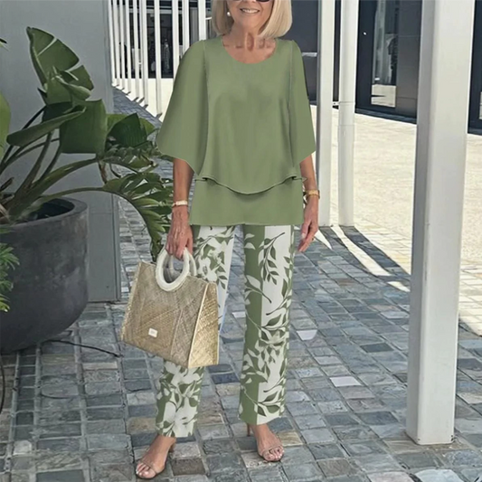 Set pantaloni imprimați și top cu gât rotund