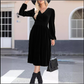 Rochie elegantă cu talie înaltă și croi în A, cu smocuri