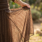 👗 Rochie lungă boemă cu decolteu în V și volane din plasă