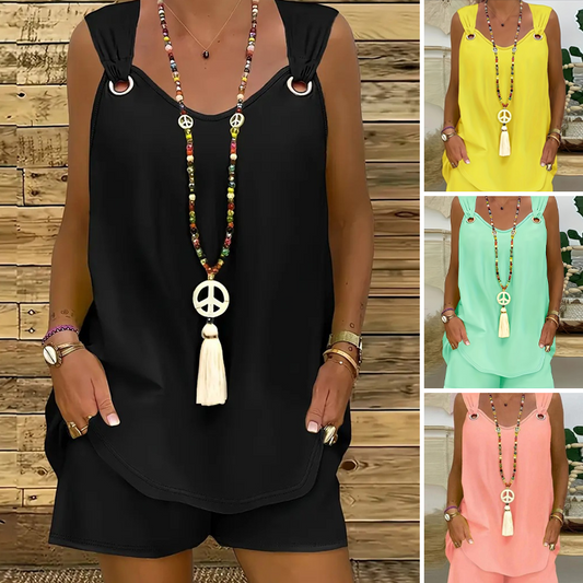 Set din două piese: maiou fără mâneci și pantaloni scurți