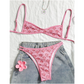 ✨ Set bikini cu model vintage roz – Îți conferă un farmec unic!