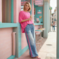 Set cu top roz vibrant și pantaloni cu imprimeu leopard îndrăzneț