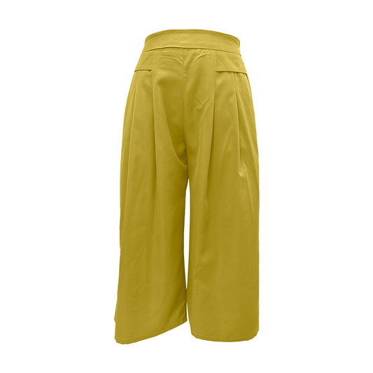 Pantaloni scurți tip culotte, cu talie înaltă și pliuri, croi evazat, pentru femei