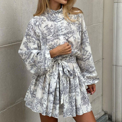 Rochie elegantă tip A, cu guler înalt și mâneci lanternă, lungime mini