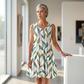 Rochie de damă fără mâneci cu croială lejeră, material ușor, stil casual potrivit pentru zi cu zi