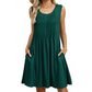 Rochie de damă fără mâneci cu croială lejeră, material ușor, stil casual potrivit pentru zi cu zi