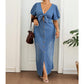 Rochie denim maxi cu decolteu V și legătură în față 🌸 Talie strânsă, lungime vaporoasă – Un vis denim pentru zile însorite ✨
