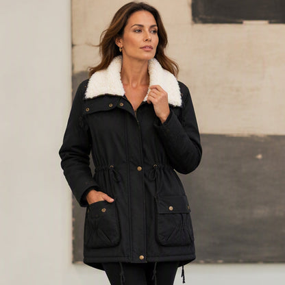 🧥 Varm sherpajacka i mellanlång modell för damer – mjuk, bekväm och perfekt för kalla dagar, nu till halva priset! ✨