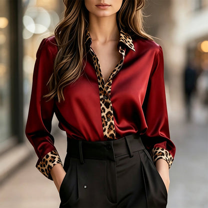 Satinblus med leopardmönstrad patchwork för kvinnor